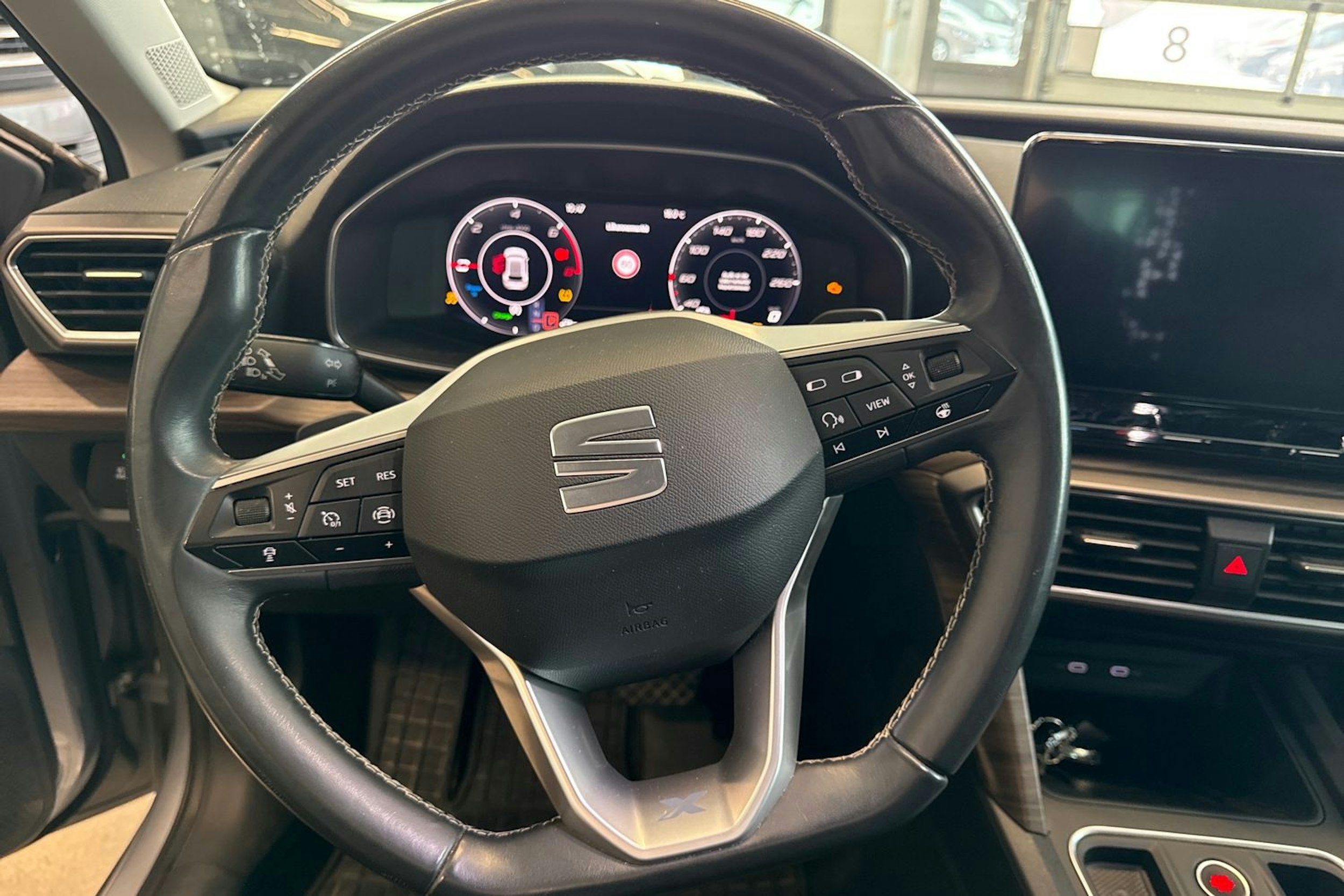 Hopea SEAT LEON 2021 kuva 14.