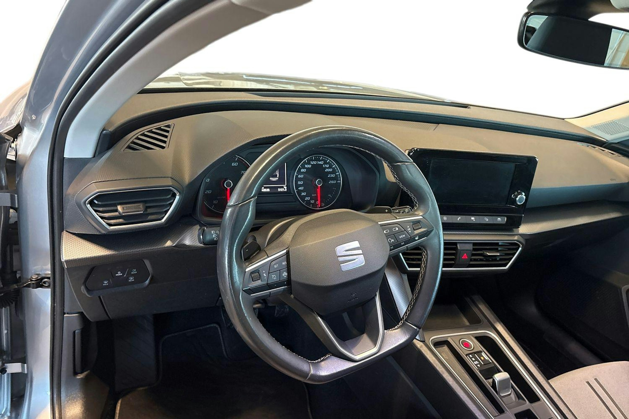 Hopea SEAT LEON 2021 kuva 9.