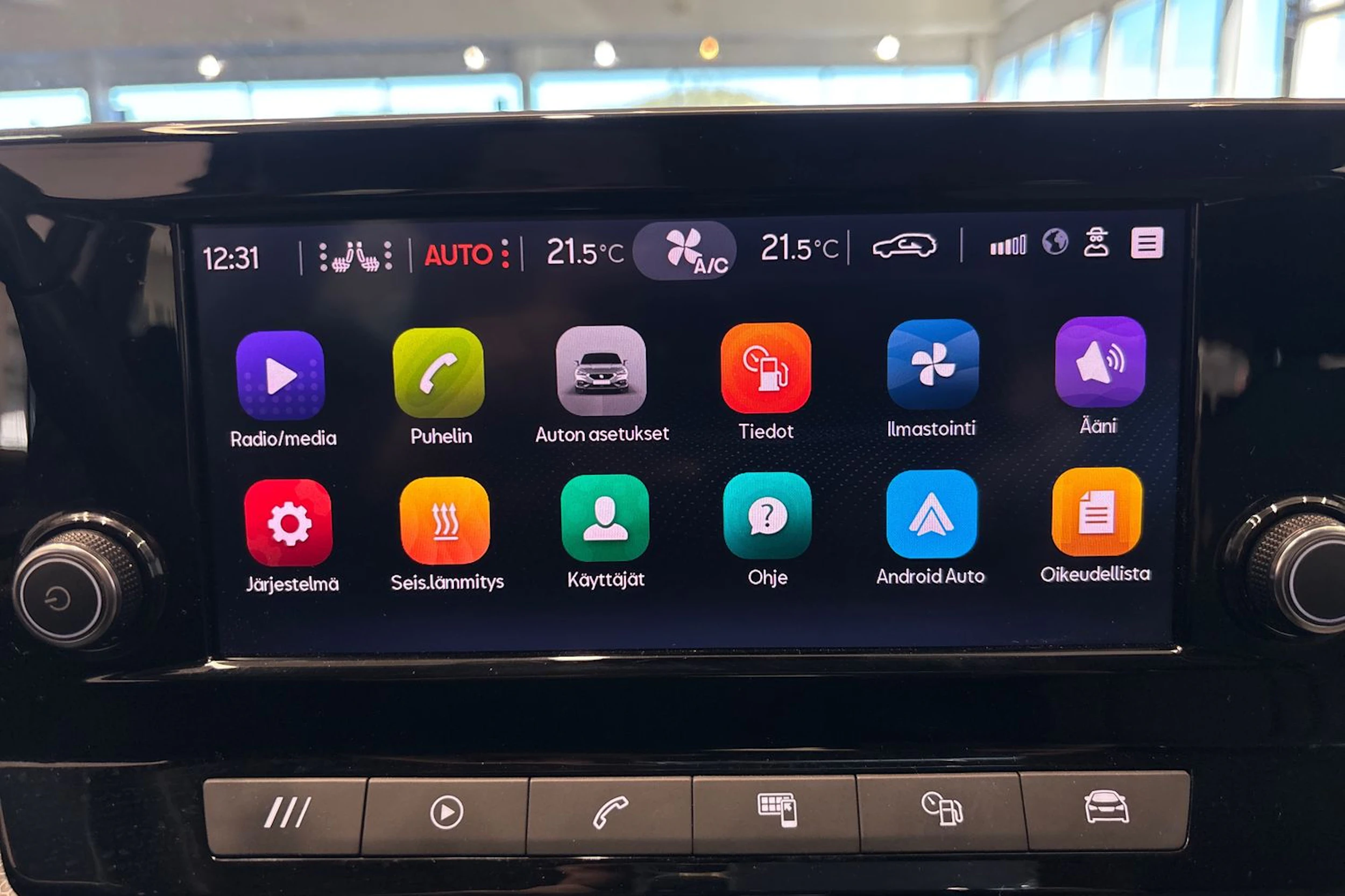 Hopea SEAT LEON 2021 kuva 23.