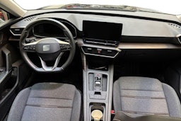 musta SEAT Leon 2021 kuva 7.