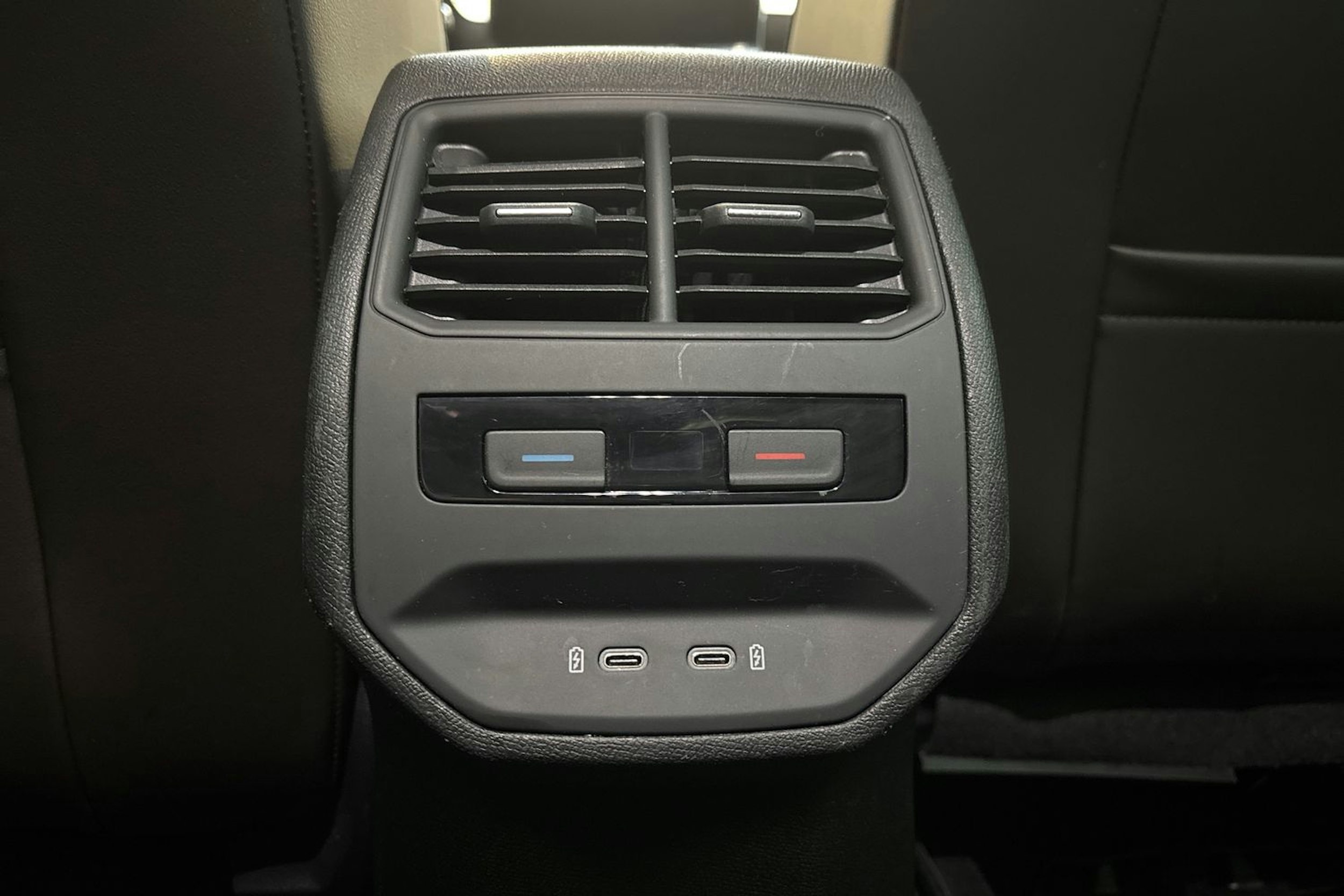 musta SEAT Leon 2021 kuva 13.