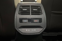 musta SEAT Leon 2021 kuva 13.