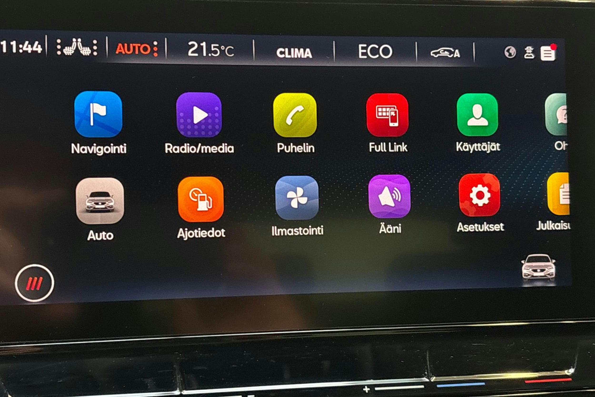 musta SEAT Leon 2021 kuva 17.