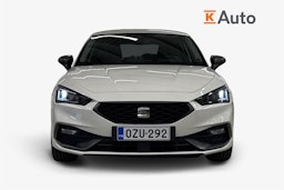 valkoinen SEAT Leon 2021 kuva 5.