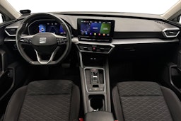 valkoinen SEAT Leon 2021 kuva 9.