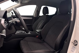 valkoinen SEAT Leon 2021 kuva 11.