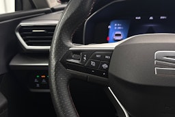 valkoinen SEAT Leon 2021 kuva 15.