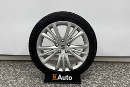 valkoinen SEAT Leon 2021 kuva 40.