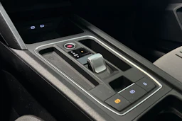 valkoinen SEAT Leon 2021 kuva 9.