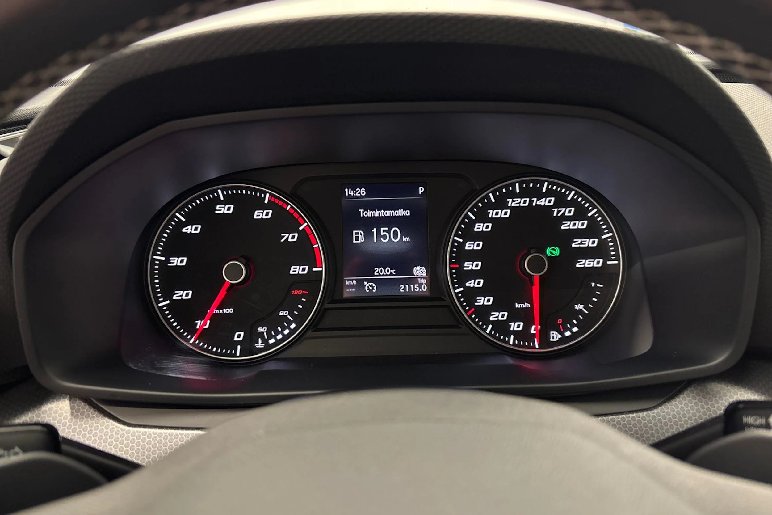 valkoinen SEAT Leon 2021 kuva 12.