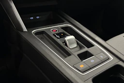 valkoinen SEAT Leon 2021 kuva 20.