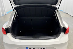 valkoinen SEAT Leon 2021 kuva 21.