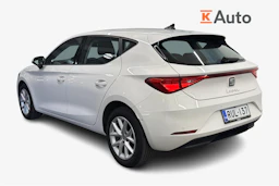 valkoinen SEAT Leon 2021 kuva 2.