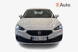 valkoinen SEAT Leon 2021 kuva 4.