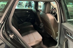 musta SEAT Leon 2021 kuva 17.