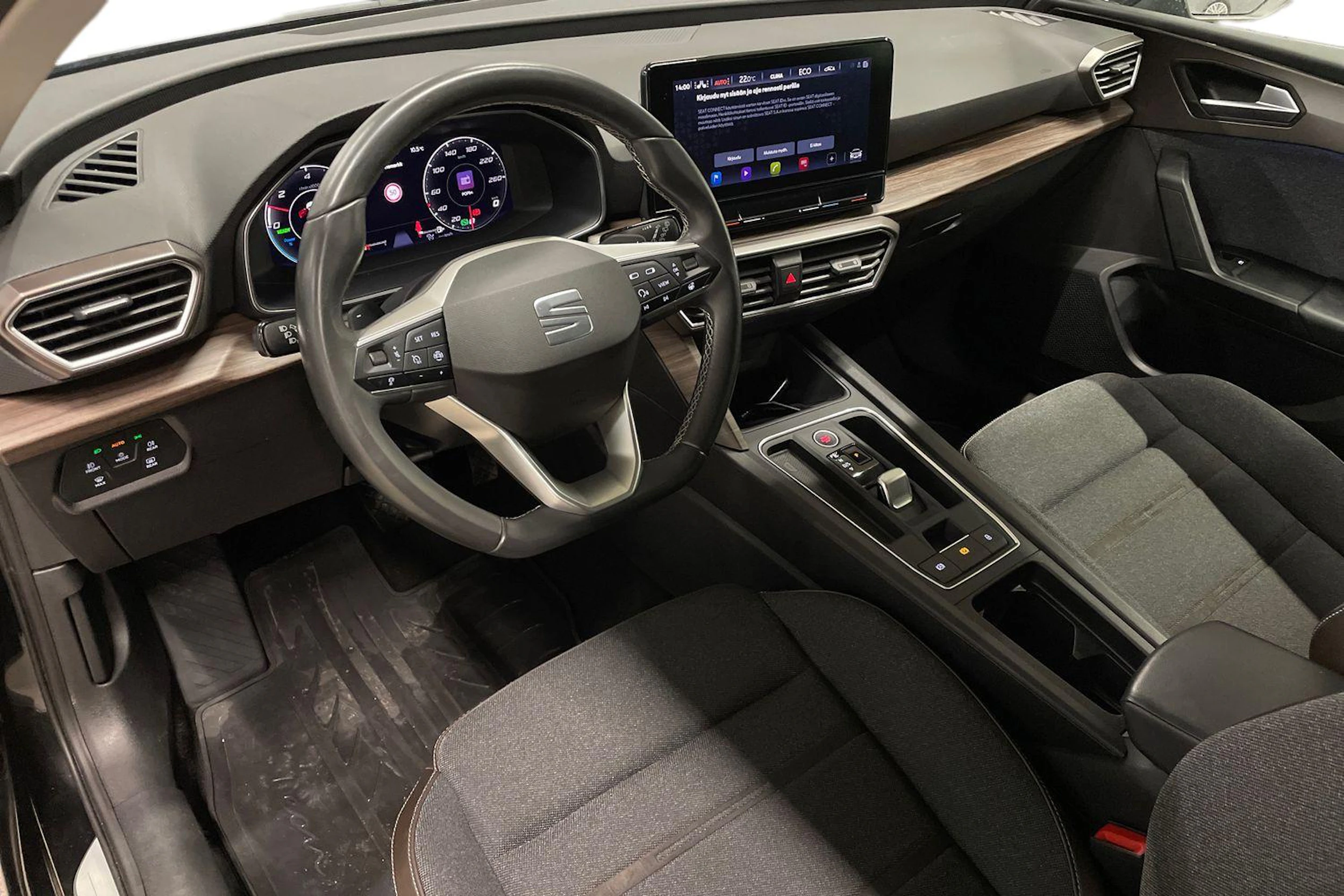 musta SEAT Leon Sportstourer 2022 kuva 6.