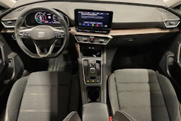 musta SEAT Leon Sportstourer 2022 kuva 7.