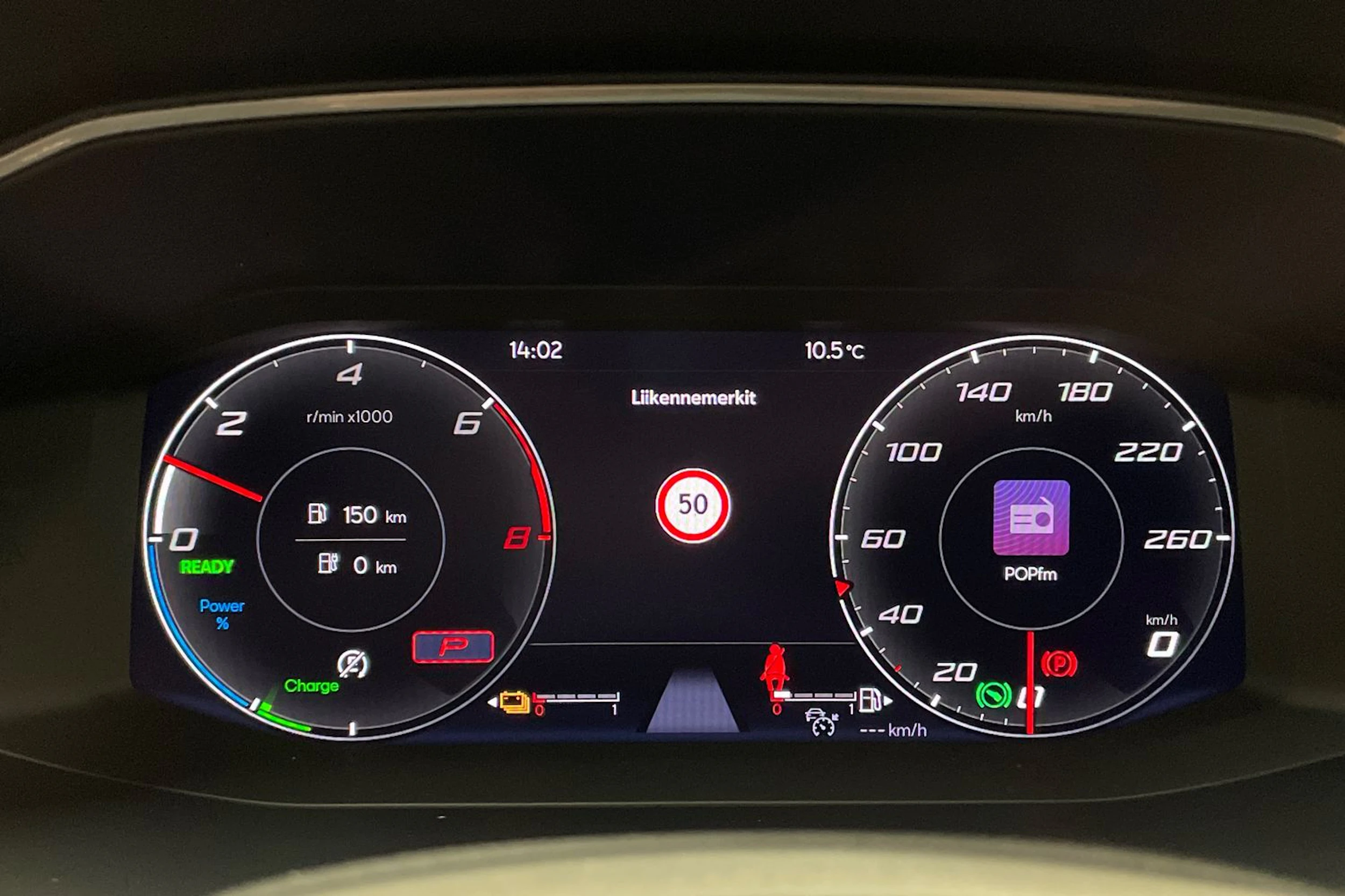 musta SEAT Leon Sportstourer 2022 kuva 13.