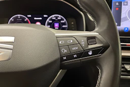 musta SEAT Leon Sportstourer 2022 kuva 22.