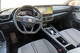 punainen SEAT Leon 2021 kuva 3.