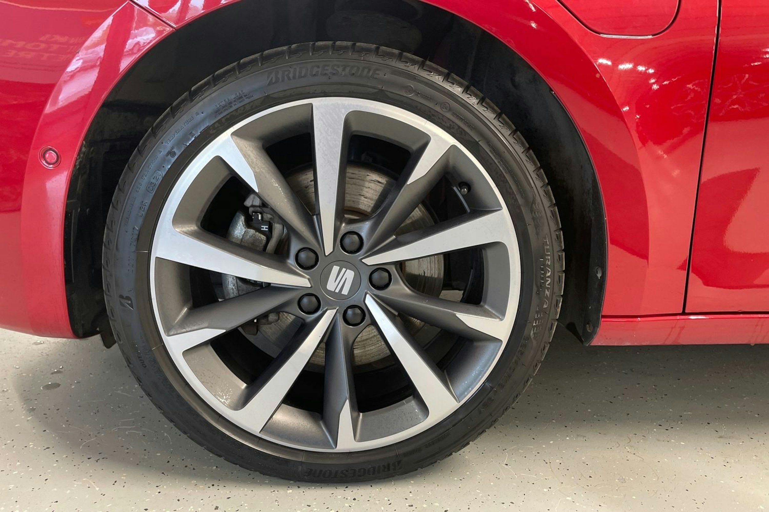 punainen SEAT Leon Sportstourer 2021 kuva 24.
