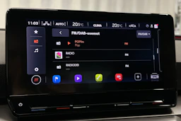 valkoinen SEAT Leon 2021 kuva 20.
