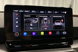 valkoinen SEAT Leon 2021 kuva 24.
