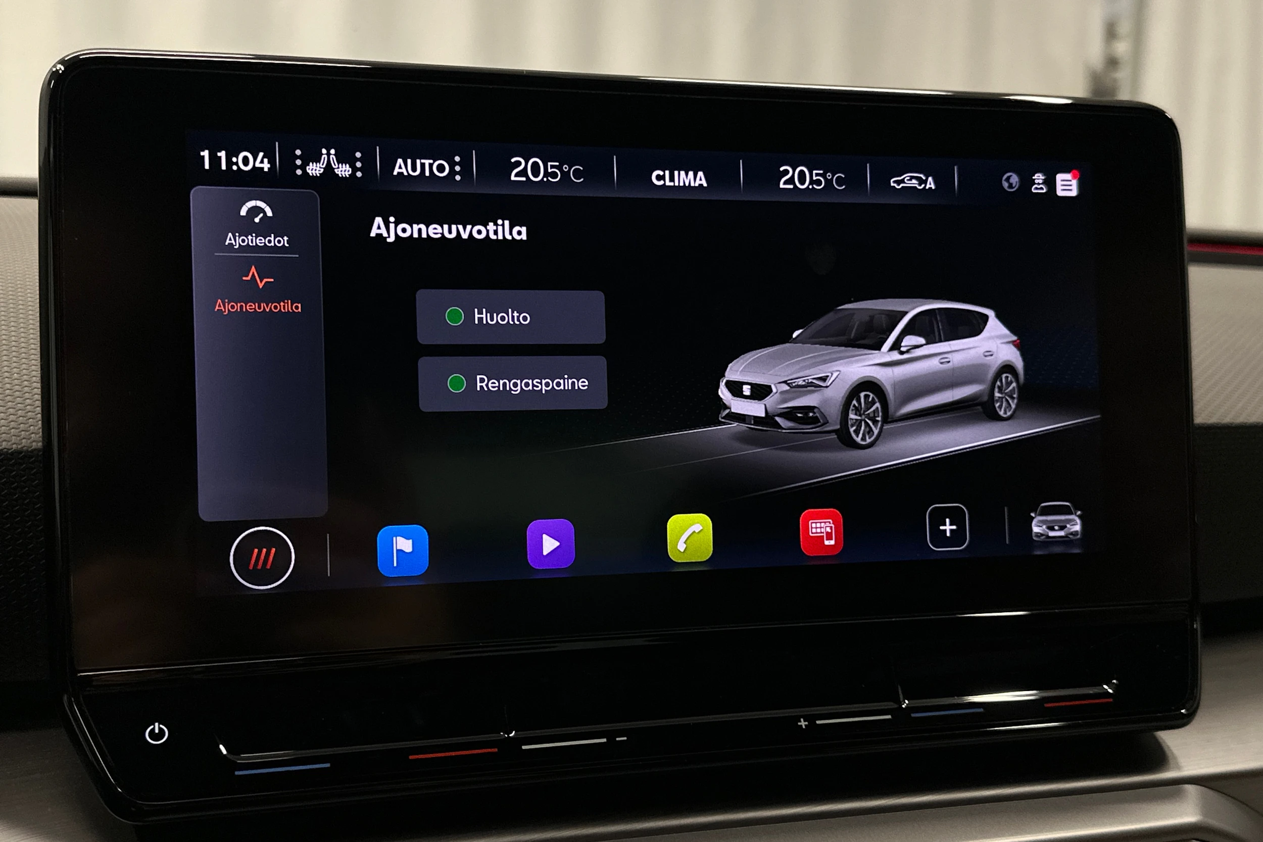 valkoinen SEAT Leon 2021 kuva 29.