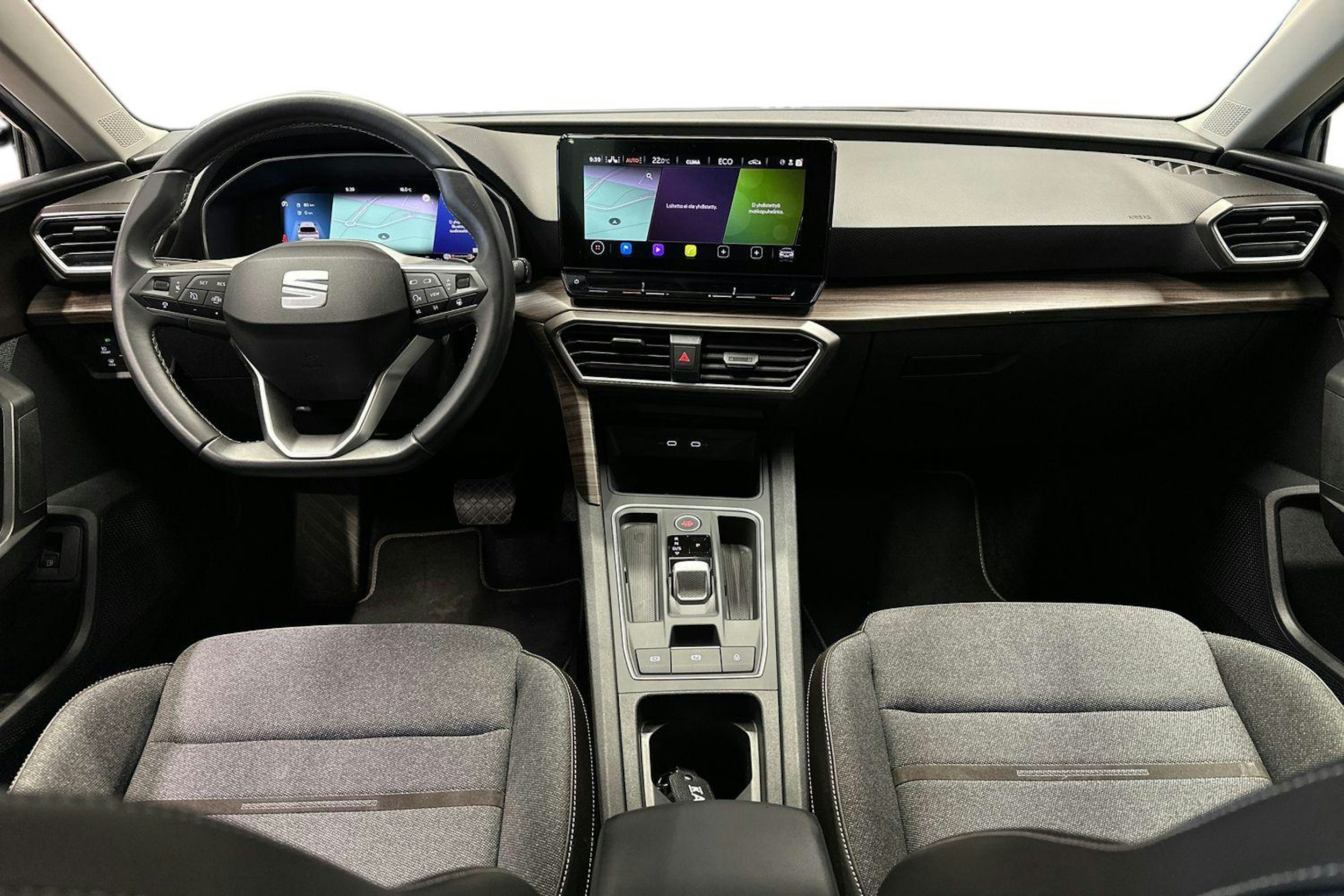 harmaa SEAT Leon 2022 kuva 9.