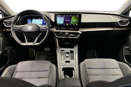 harmaa SEAT Leon 2022 kuva 9.