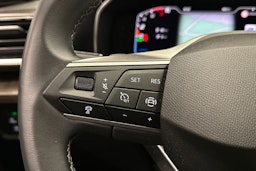 harmaa SEAT Leon 2022 kuva 24.