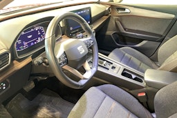 punainen SEAT Leon 2022 kuva 7.