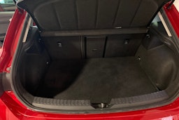 punainen SEAT Leon 2022 kuva 14.