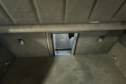 punainen SEAT Leon 2022 kuva 15.