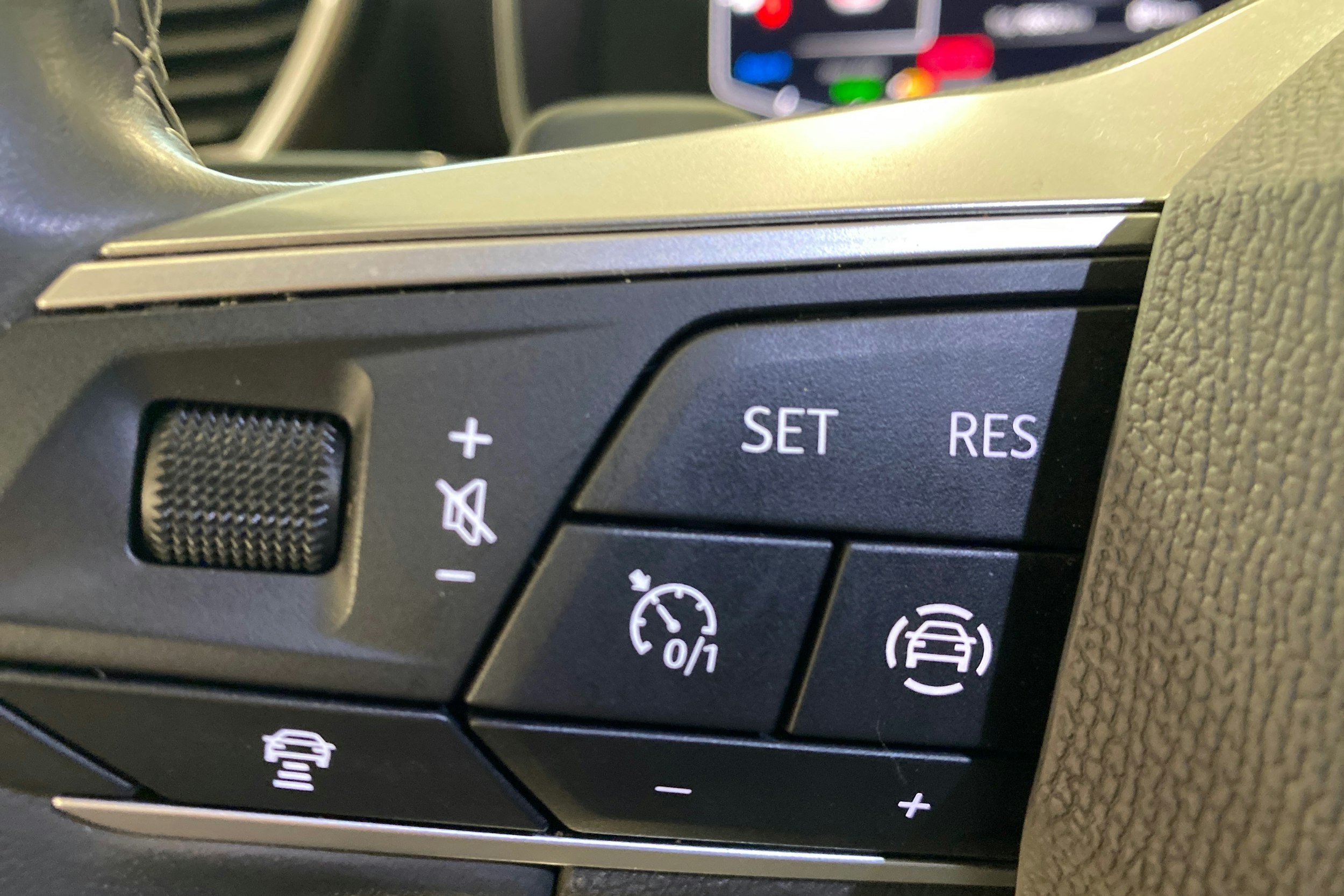 punainen SEAT Leon 2022 kuva 21.