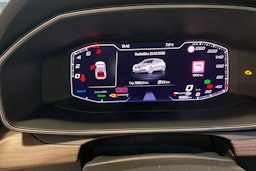 punainen SEAT Leon 2022 kuva 23.