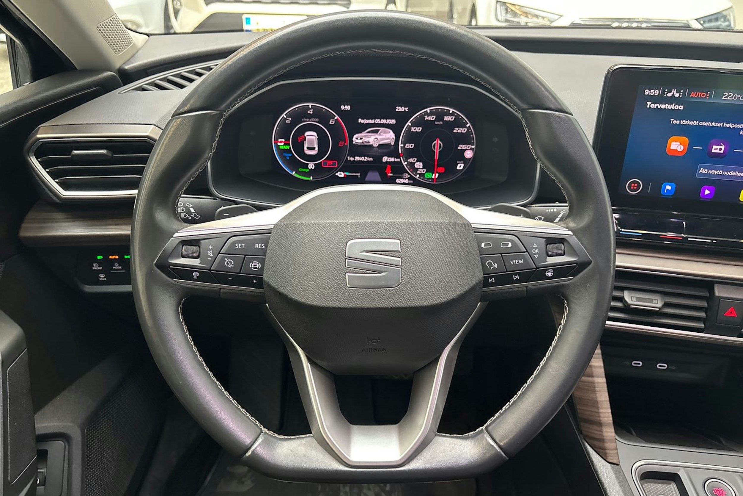 musta SEAT Leon 2022 kuva 19.