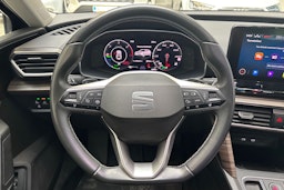 musta SEAT Leon 2022 kuva 19.