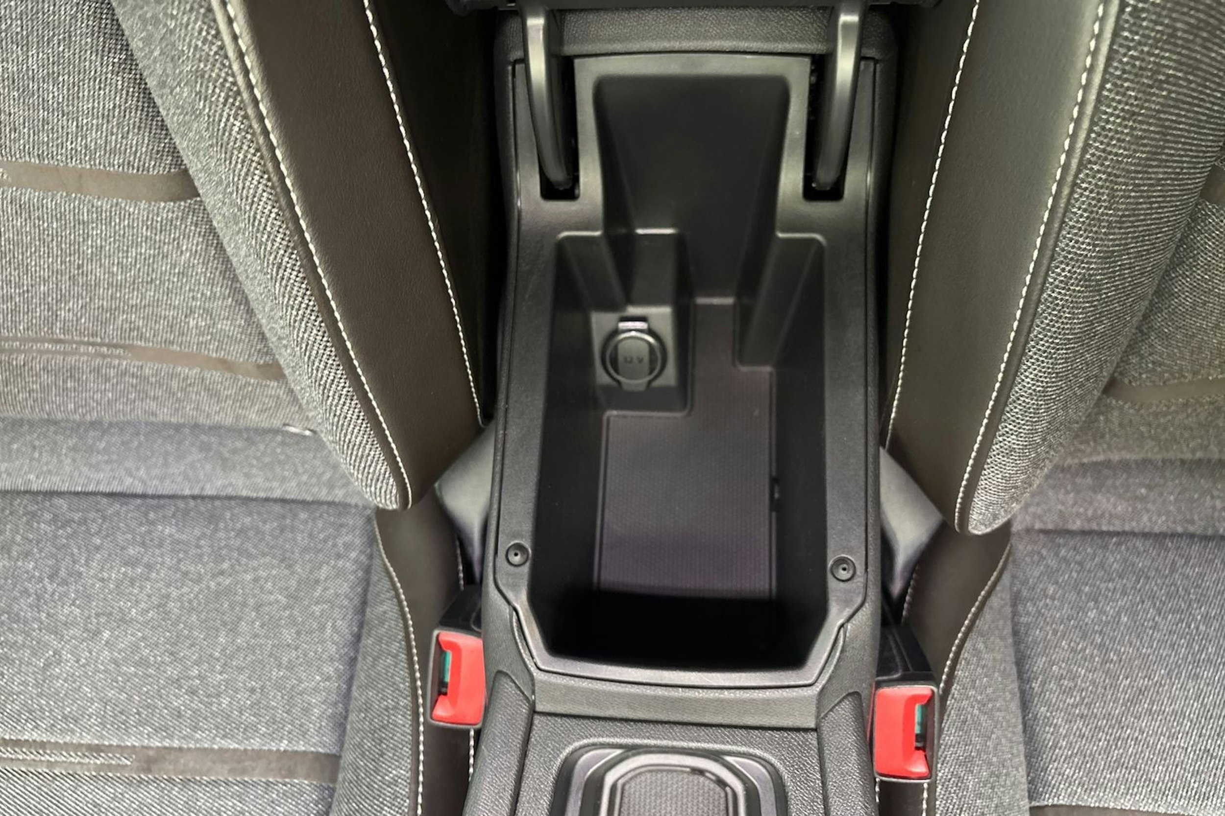 musta SEAT Leon 2022 kuva 29.