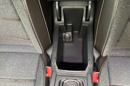 musta SEAT Leon 2022 kuva 29.