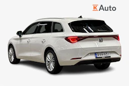 valkoinen SEAT Leon 2023 kuva 2.