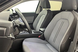 musta SEAT Leon Sportstourer 2024 kuva 12.