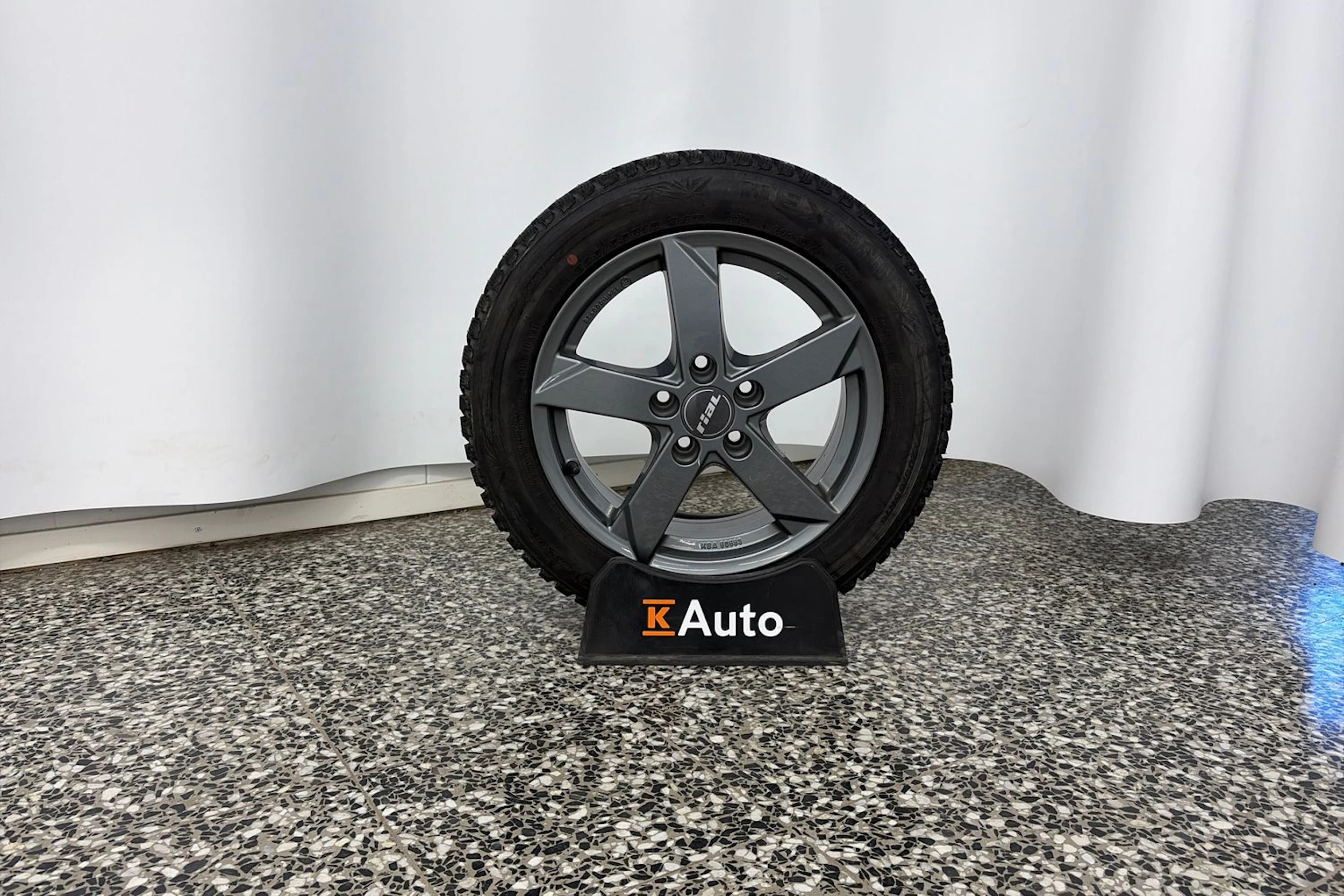harmaa SEAT Leon Sportstourer 2024 kuva 10.