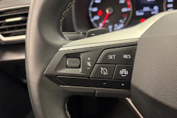 harmaa SEAT Leon Sportstourer 2024 kuva 14.
