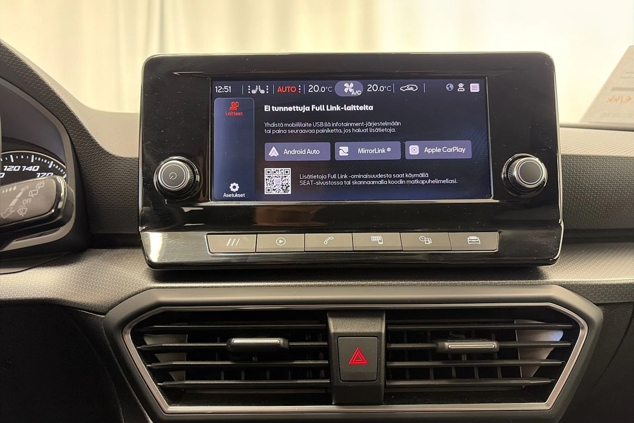 harmaa SEAT Leon Sportstourer 2024 kuva 17.