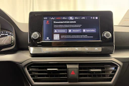 harmaa SEAT Leon Sportstourer 2024 kuva 17.