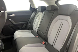 musta SEAT Leon 2024 kuva 8.