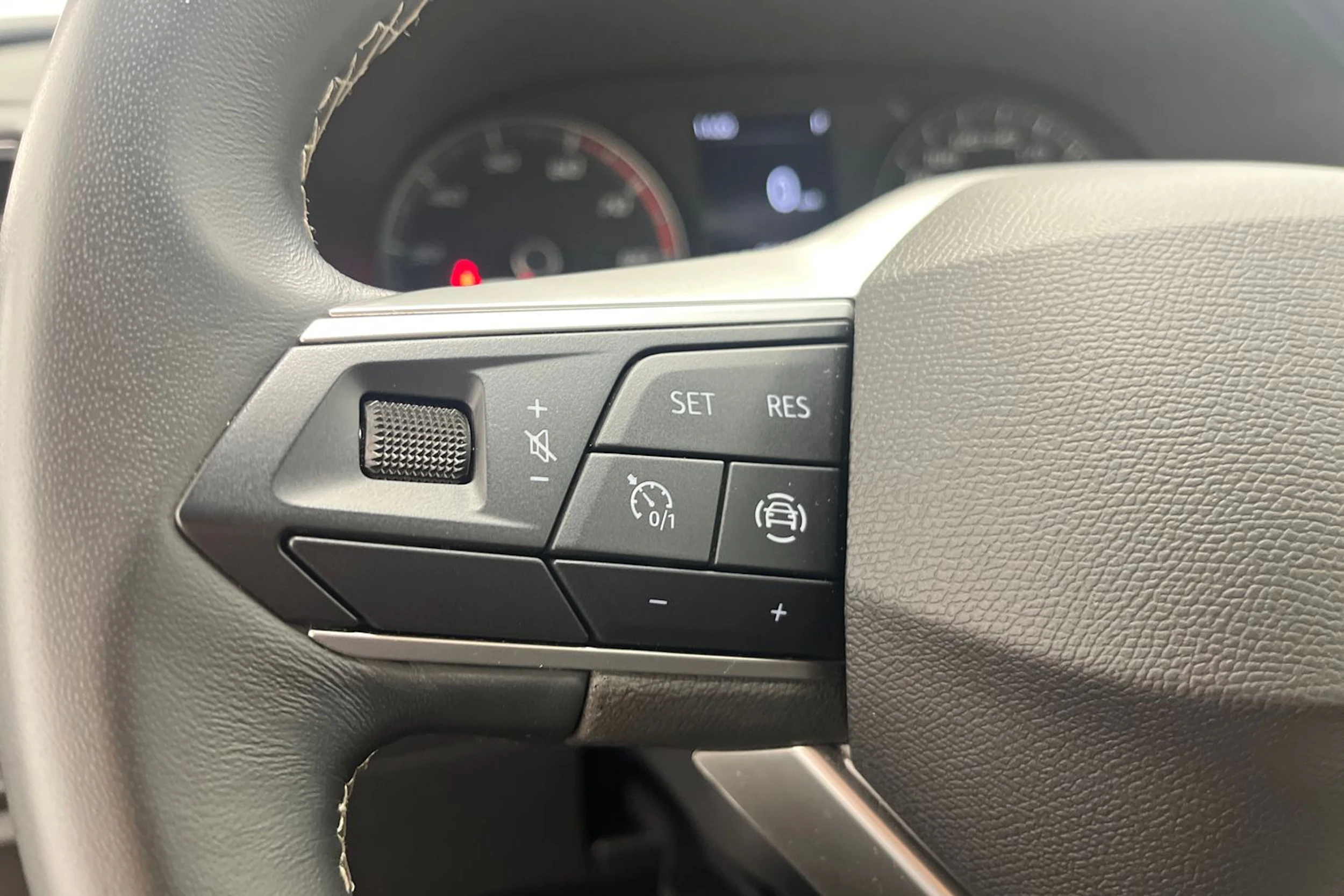 musta SEAT Leon 2024 kuva 14.