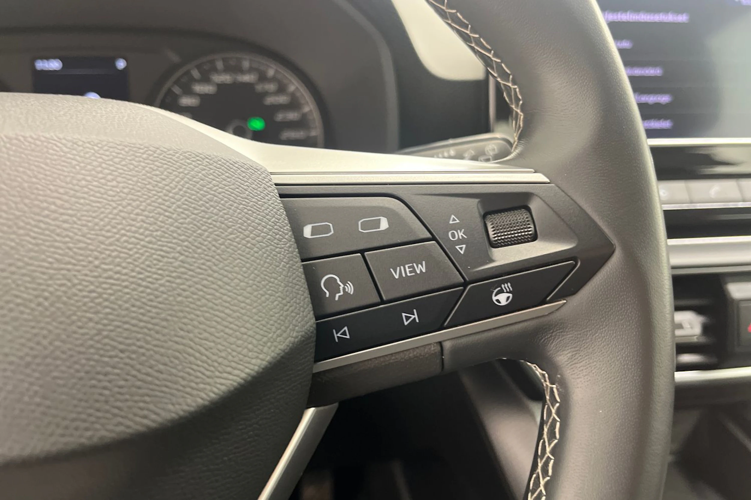 musta SEAT Leon 2024 kuva 15.