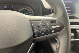 musta SEAT Leon 2024 kuva 15.